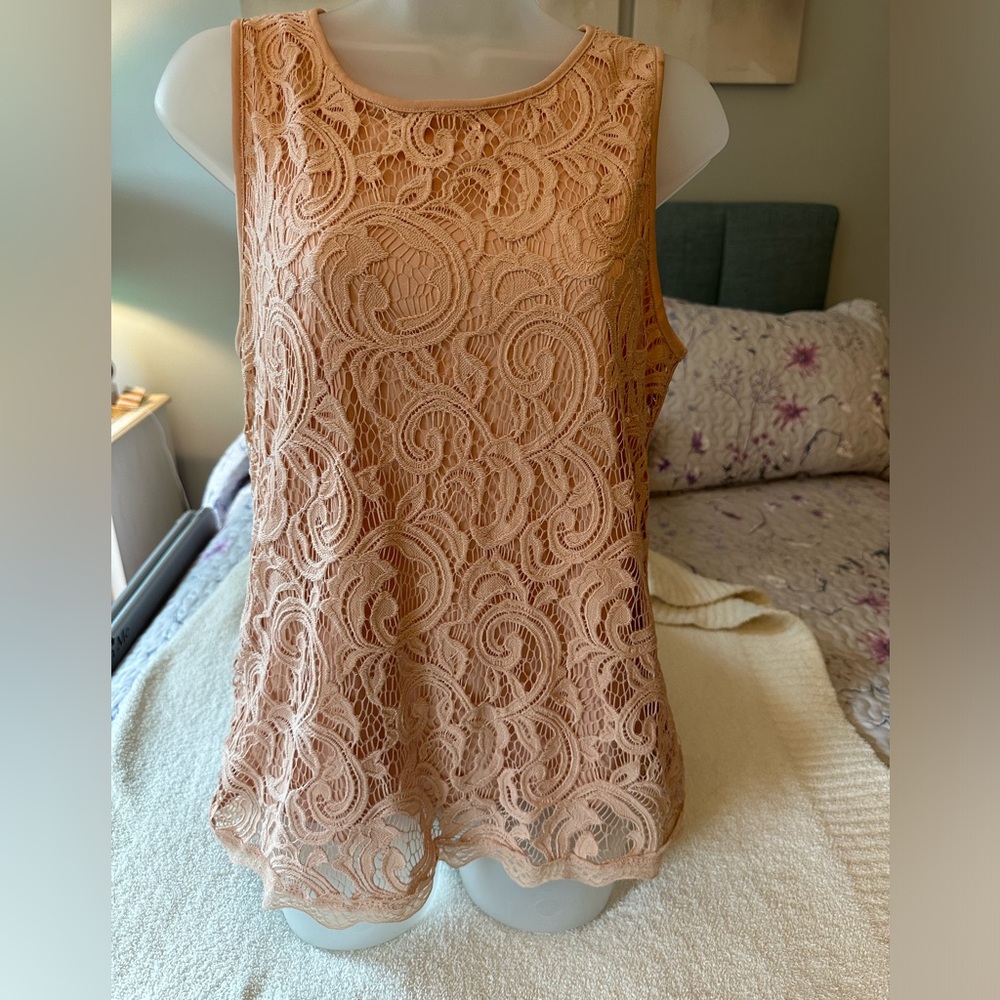 Adrienne Papell sleeveless lace top